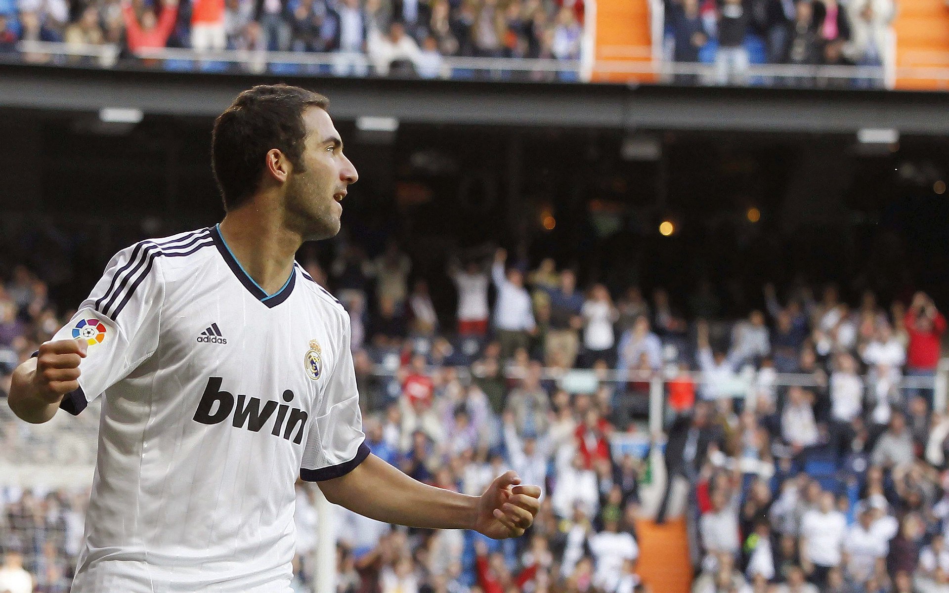 武磊破门助西班牙人保级成功，武磊替补西班牙人遭逆转